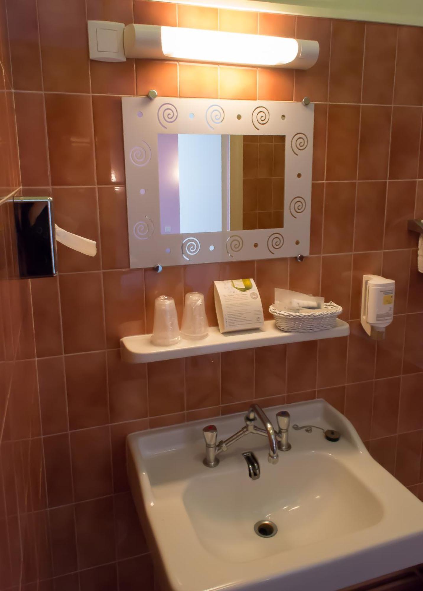 Hotel La Tete Noire Montrichard Zewnętrze zdjęcie
