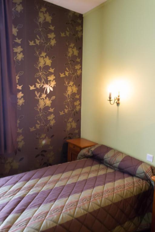 Hotel La Tete Noire Montrichard Zewnętrze zdjęcie